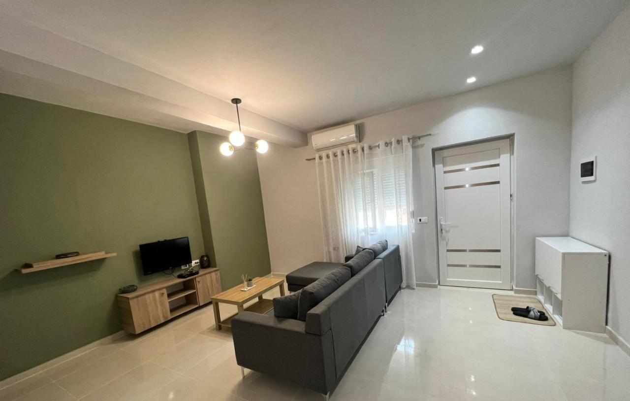 Twins Apartment Përmet المظهر الخارجي الصورة