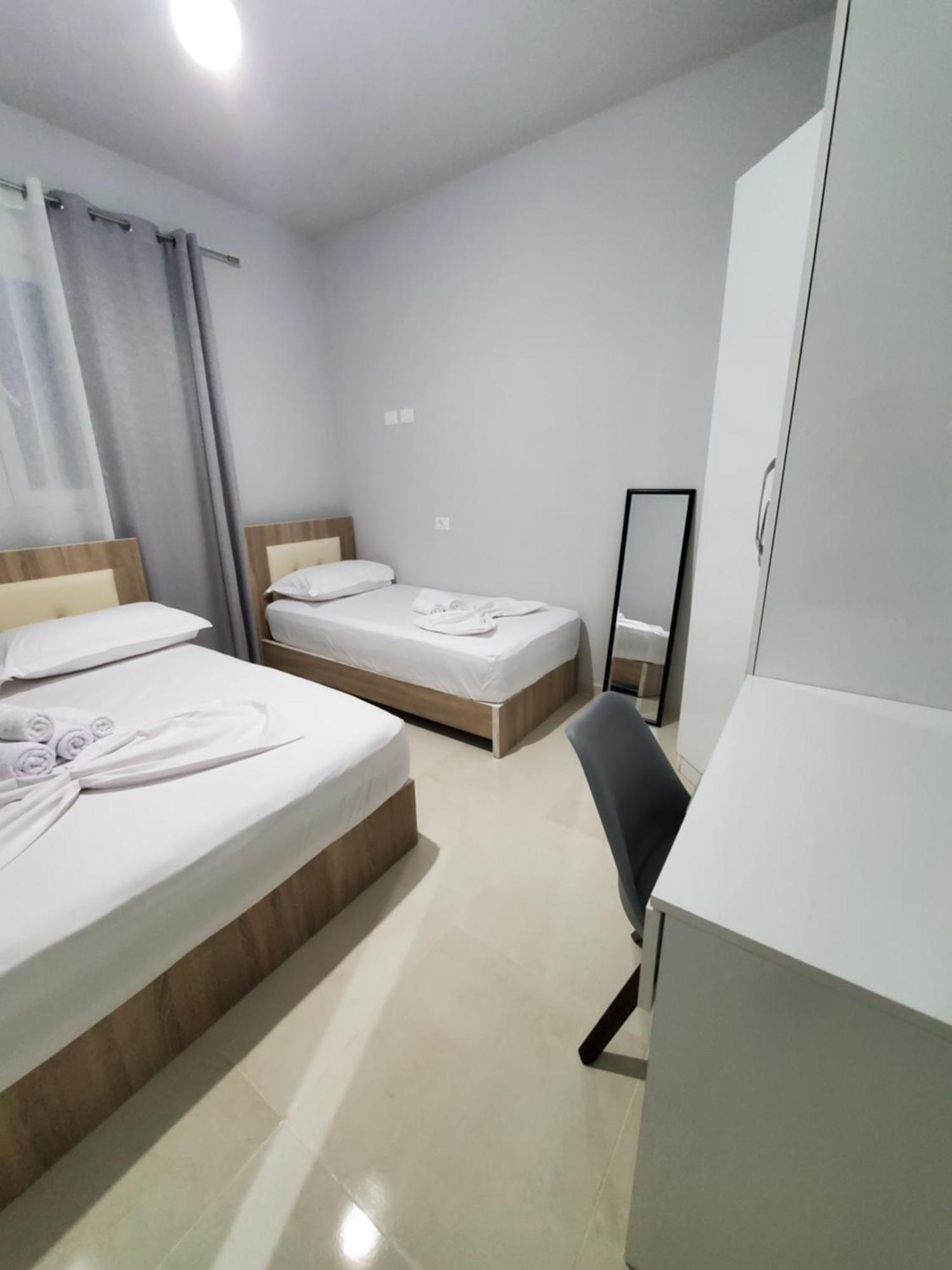 Twins Apartment Përmet المظهر الخارجي الصورة