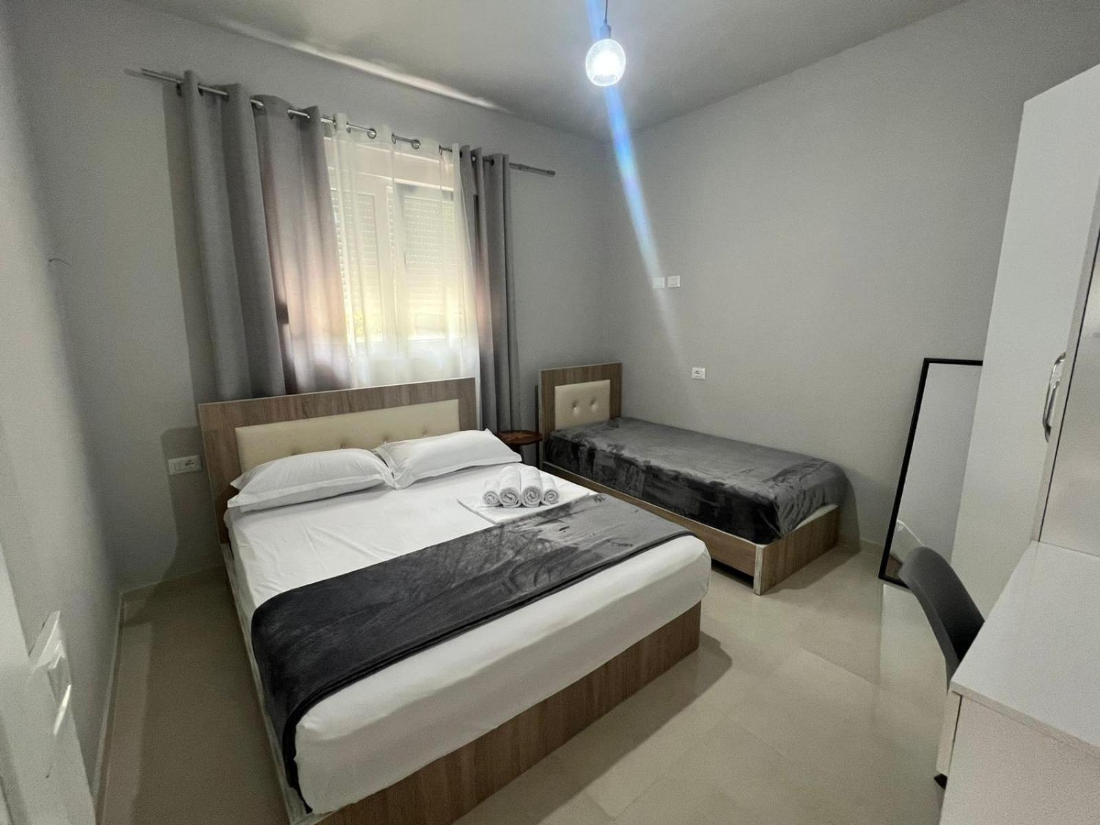Twins Apartment Përmet المظهر الخارجي الصورة