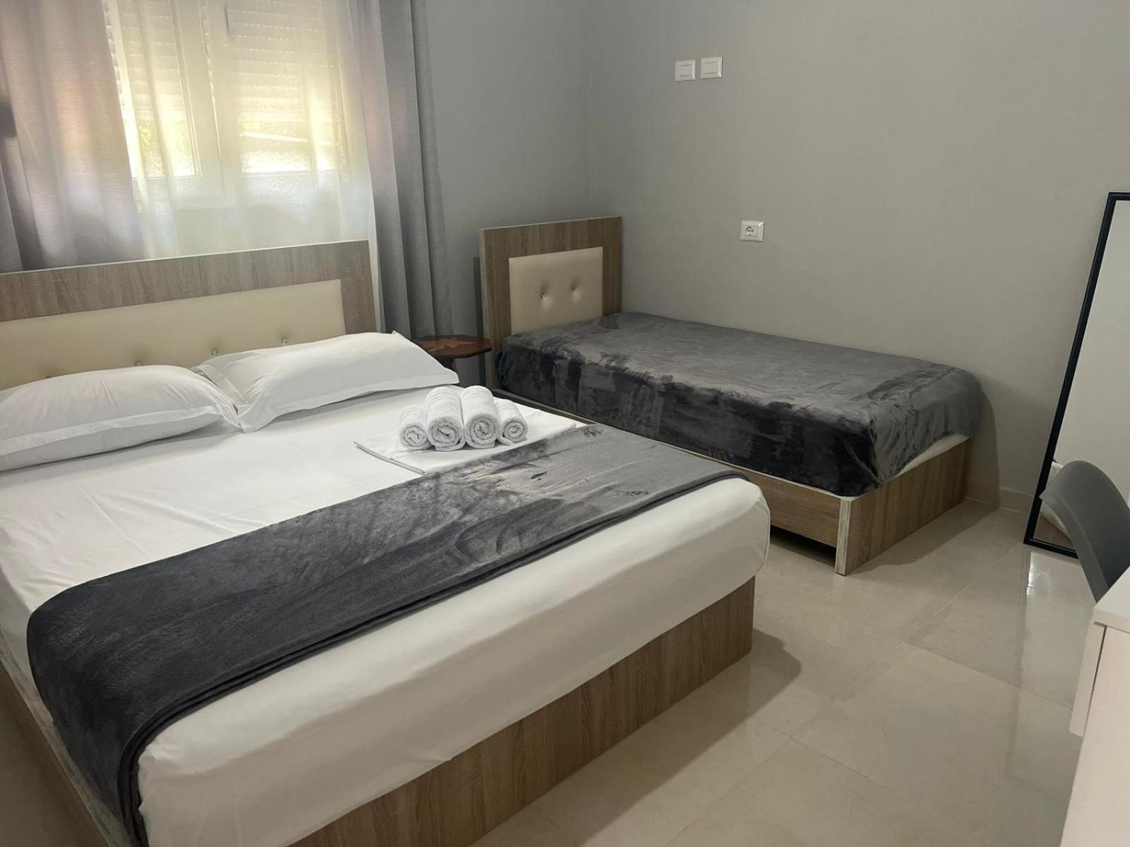 Twins Apartment Përmet المظهر الخارجي الصورة