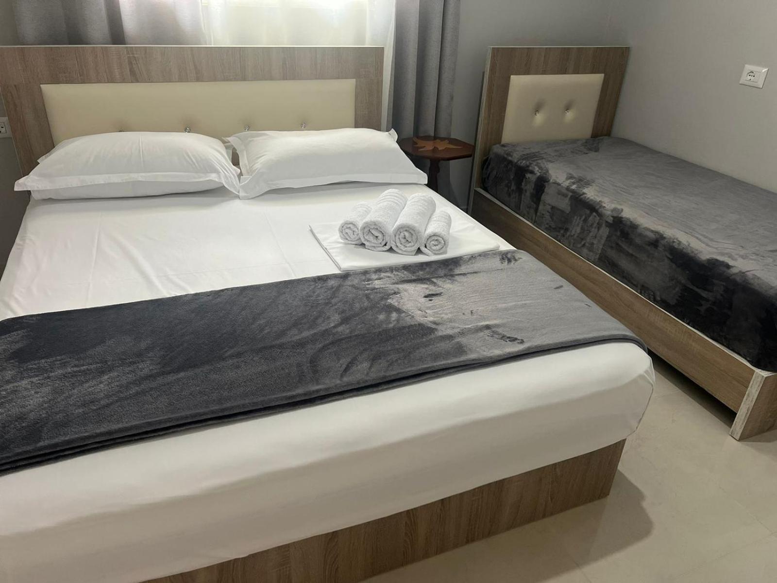 Twins Apartment Përmet المظهر الخارجي الصورة